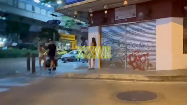 Asian Sex Diary - Thai Street Girls Spotted On Drive - 