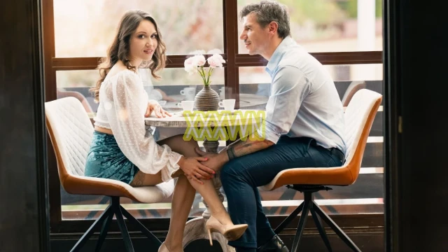 Mom XXX 2025 01 27 An irresistible connectionXXX 4k MP4 WRB